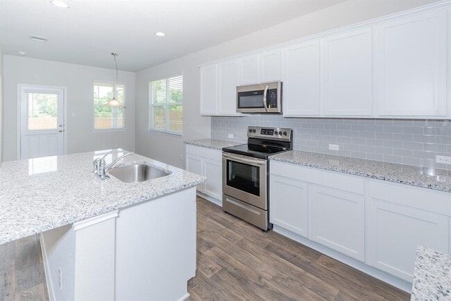 Building Photo - 6621 Kildare Dr