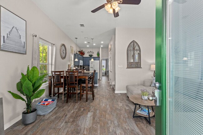 Building Photo - 4465 Clipper Cove