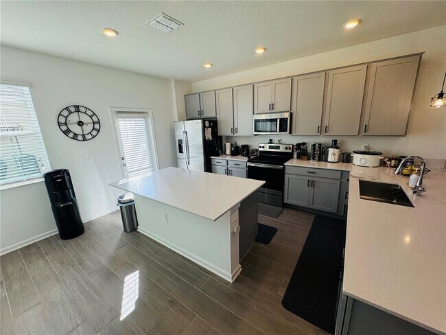 Building Photo - 10774 RHETT BUTLER Aly