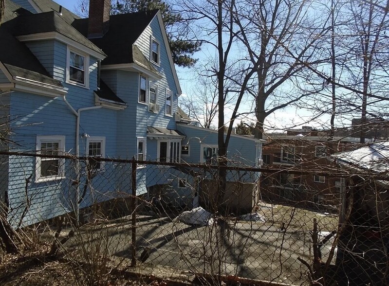 Building Photo - 157 Kilsyth Rd