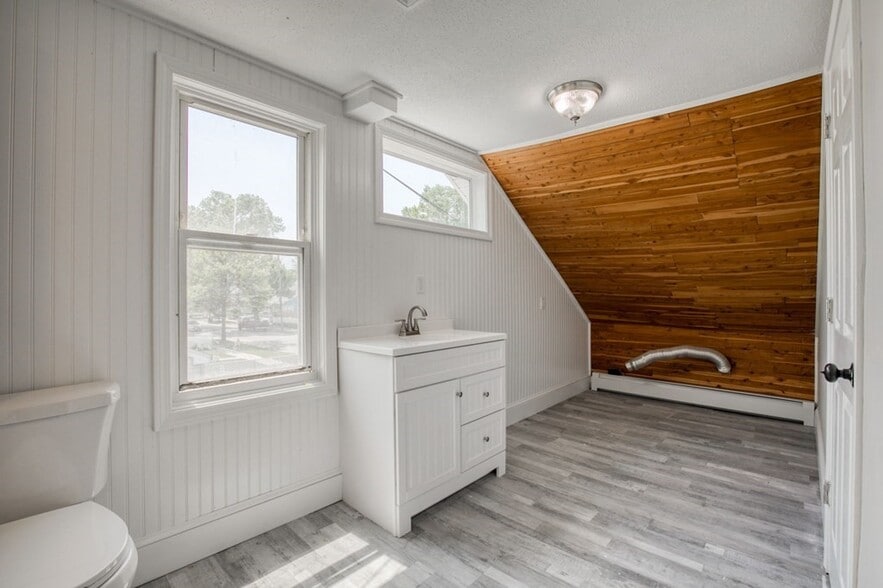 Building Photo - 53 Warrenton St