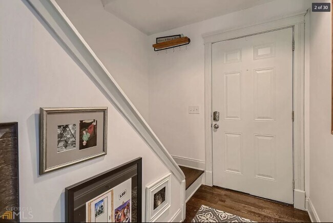 Building Photo - 2208 Queen Anne Ct
