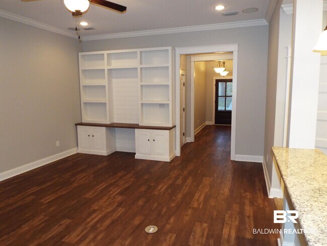 Building Photo - 8813 Asphodel Ln