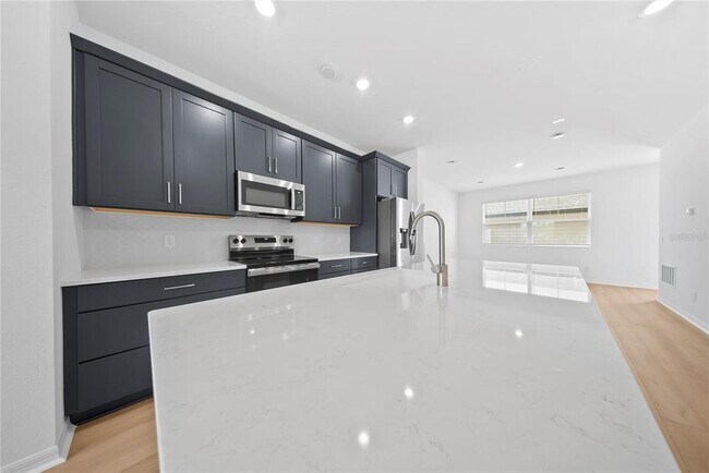 Building Photo - 17538 Northlake Grv Dr