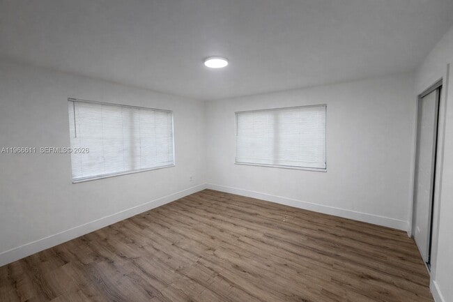 Building Photo - 6849 SW 12th St