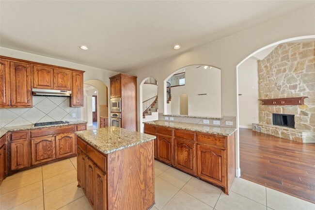 Building Photo - 6529 Abrams Dr