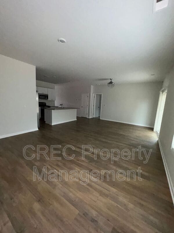 Building Photo - 130 Lucky Day Dr