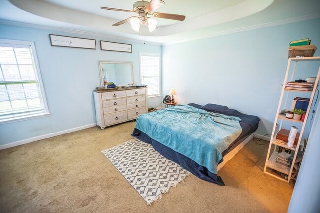 Building Photo - Charming Brick Home with Open Floor Plan & Great Outdoor Space in North Valdosta