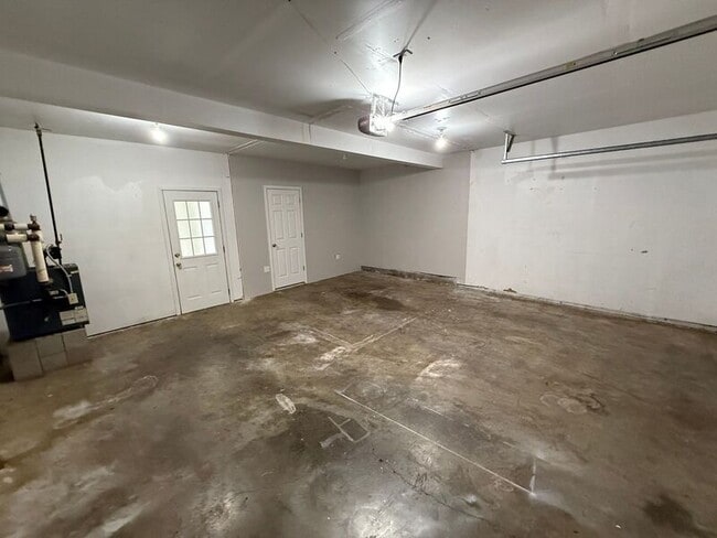 Building Photo - 1740 Glen Creek Rd NW