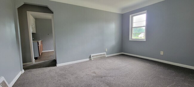 Building Photo - 1612 S Liddesdale St