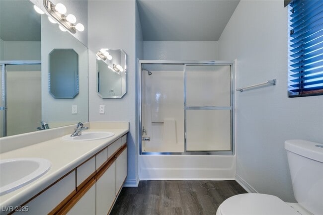 Building Photo - 1670 Rocking Horse Dr