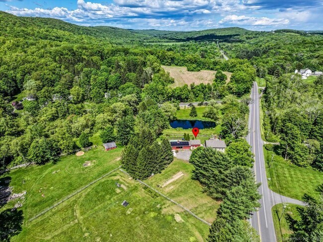 Building Photo - 72 New Milford Turnpike