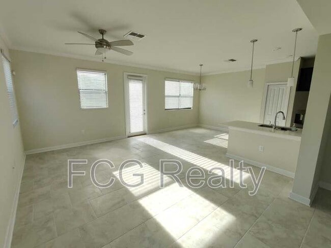 Building Photo - 1242 Sandwedge St