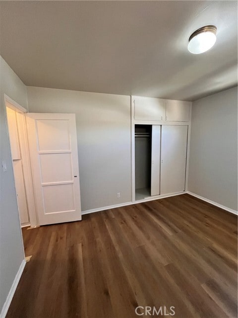 Building Photo - 1543 W 105th St