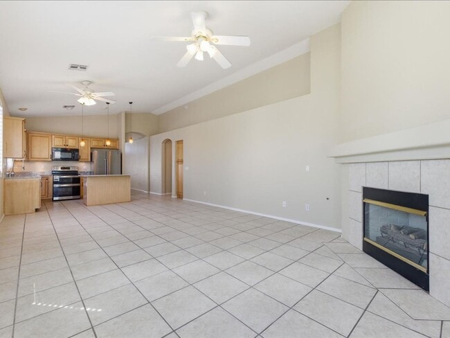 Building Photo - Spacious Living in a Gated Community with Amenities!