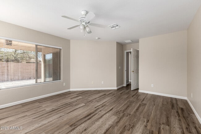 Building Photo - 13501 N 130th Ave