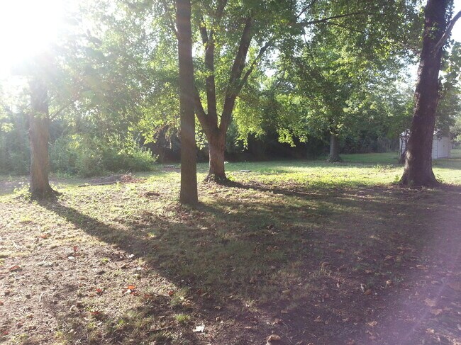 Building Photo - 4159 Pickfair Rd