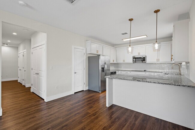 Building Photo - 3126 Lubbock Ave