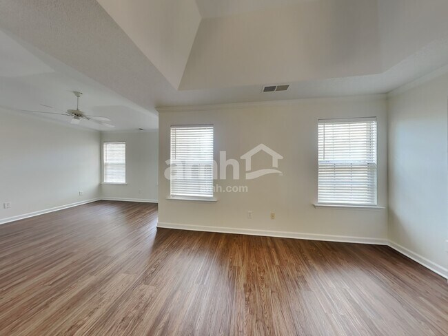 Building Photo - 121 Sandy Ln