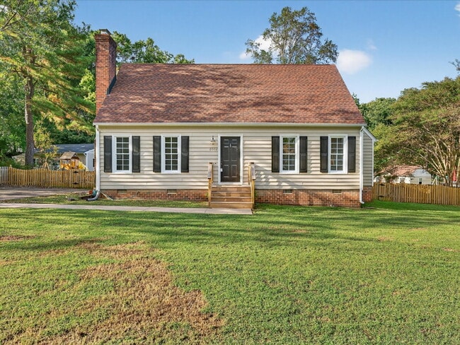 Building Photo - 3512 Castlebury Dr