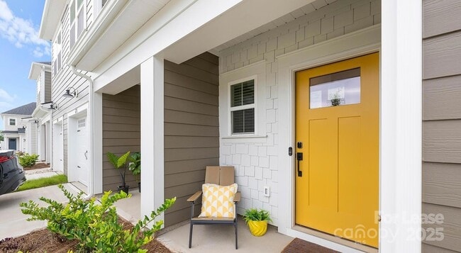 Building Photo - 9100 Bluedale Rd