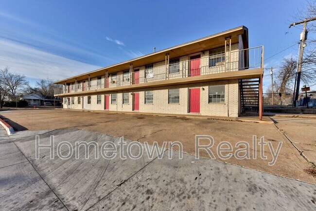 Building Photo - 3333 S Walker Ave