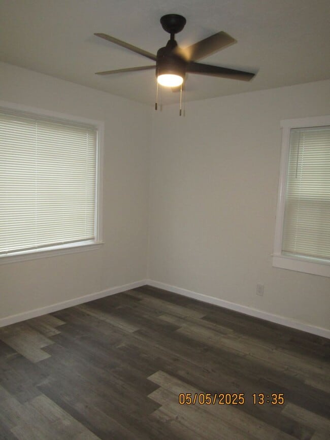 Building Photo - Great Home Located in the Lawton Heights A...