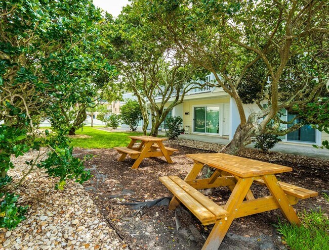 Building Photo - Walk to the Atlantic Ocean! Only one left!!