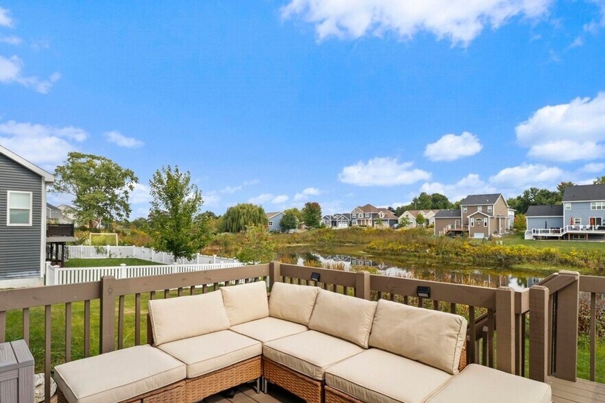 Building Photo - 323 Galileo Dr