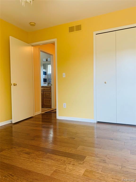 Building Photo - 38391 Churchill Ln