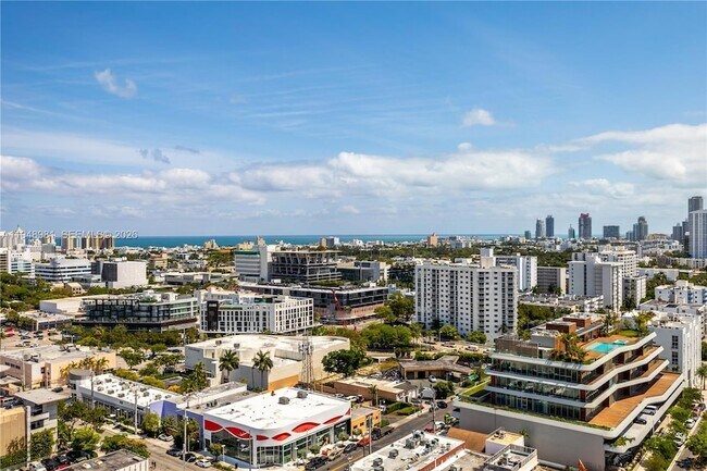 Building Photo - 1800 Sunset Harbour Dr