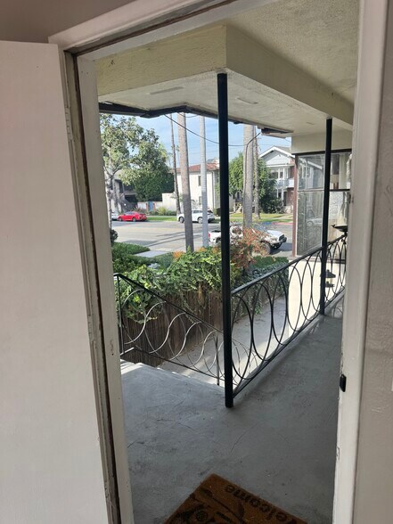 Building Photo - 1816 E Ocean Blvd