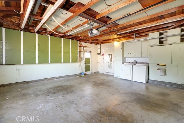 Building Photo - 4880 Hazelnut Ave