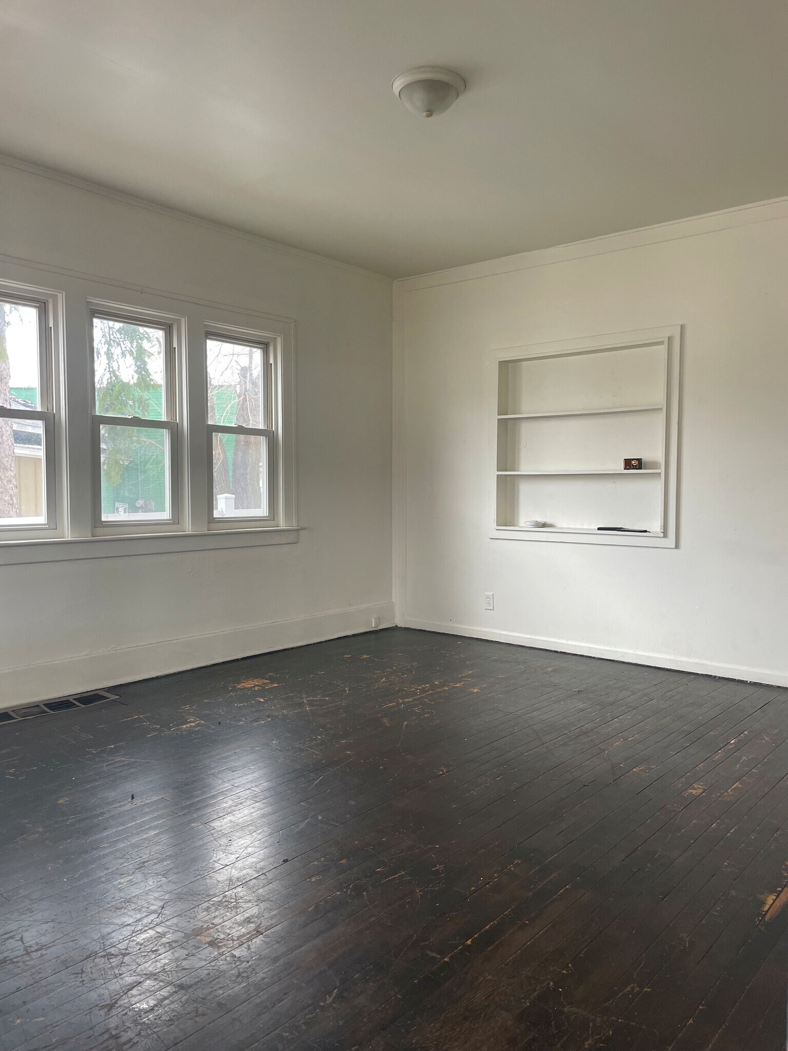 Building Photo - 400 Washington Ave