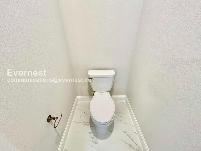 Building Photo - 5478 Bradford Green Trail