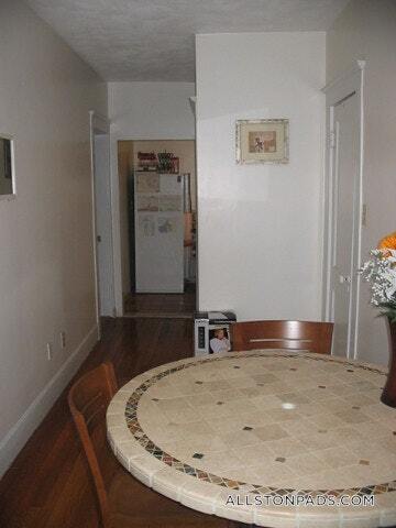 Building Photo - 15 Scottfield Rd