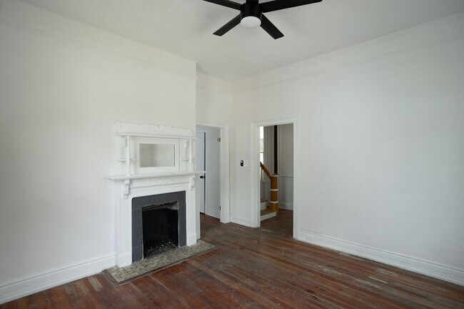 Building Photo - 410 3rd St