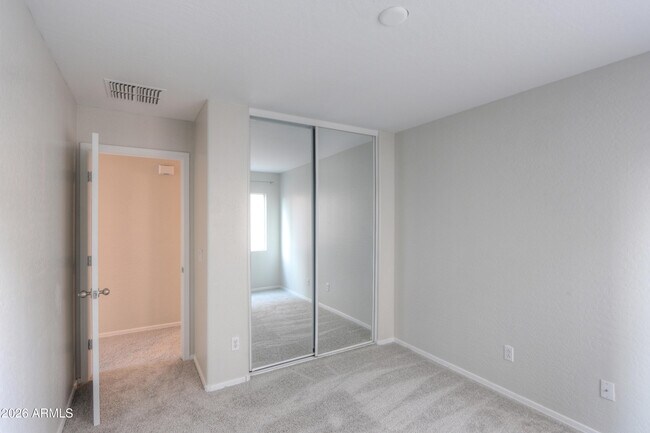 Building Photo - 27976 N Gold Ln
