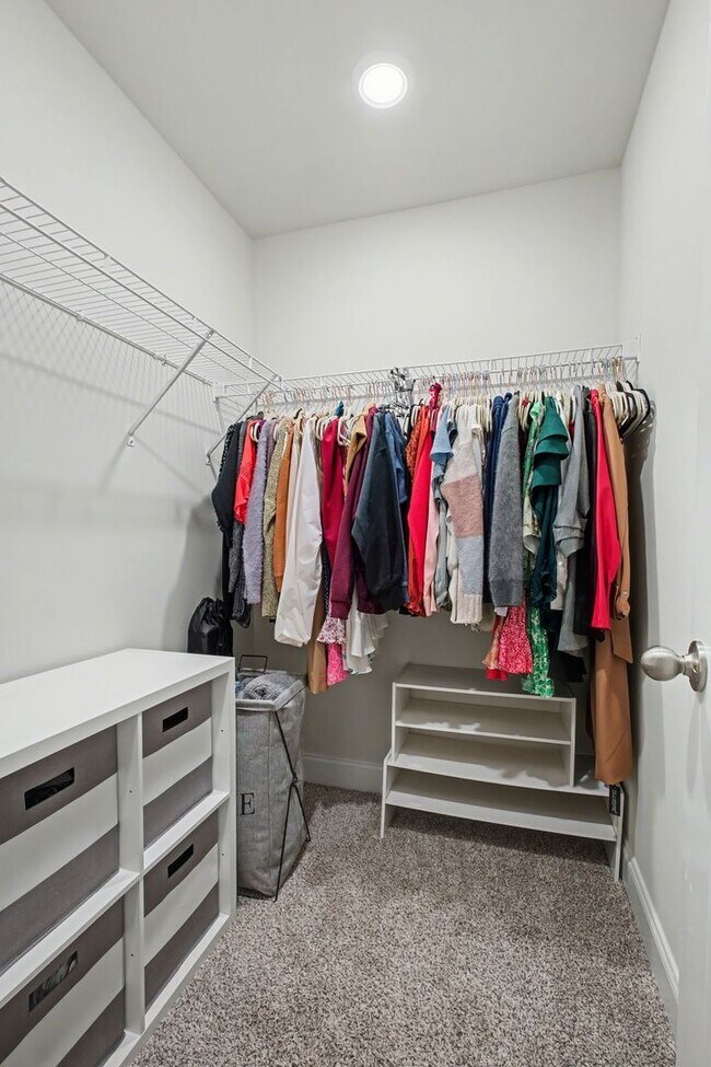 Building Photo - 3 BED 2.5 BATH TOWNHOME ON THE WEST SIDE OF LEBANON!