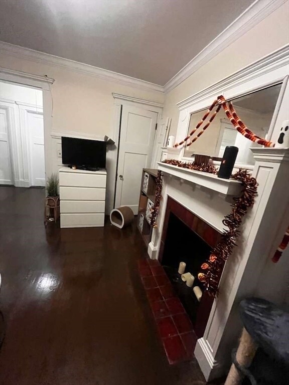 Building Photo - 452 Park Dr