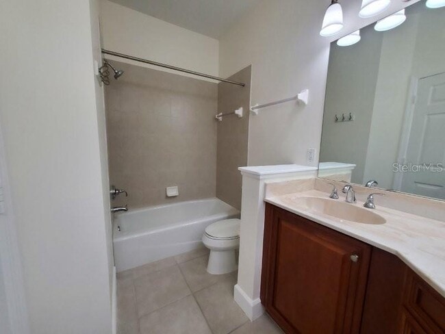 Building Photo - 240 West End Dr