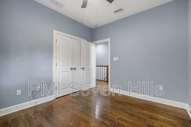 Building Photo - 828 N Duval St