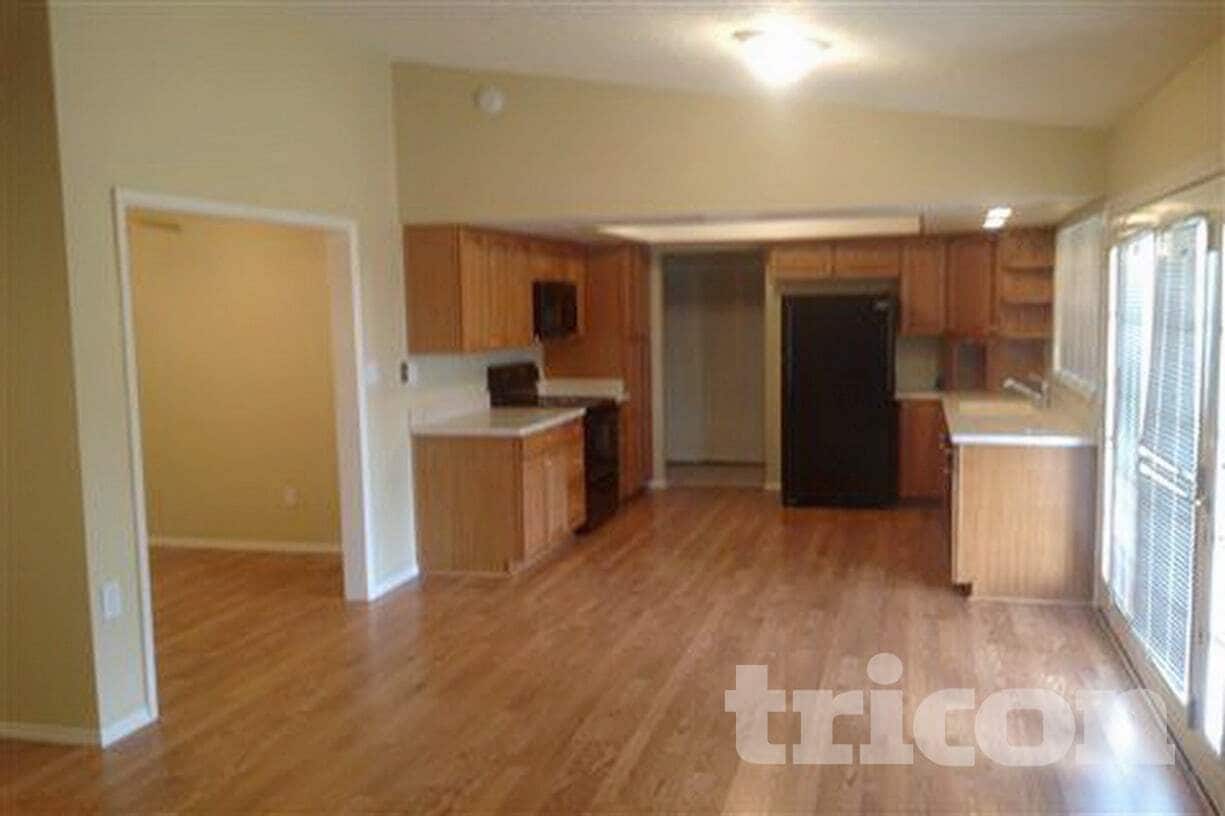 Building Photo - 2063 W Morningside Dr