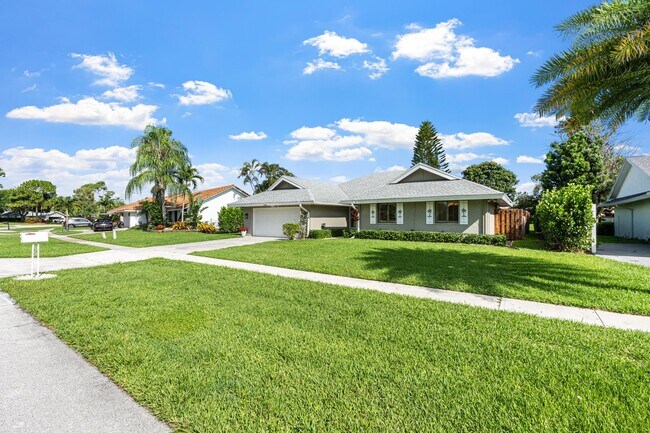 Building Photo - 13471 Barberry Dr