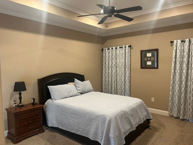 Building Photo - 181 Fieldstone Ln