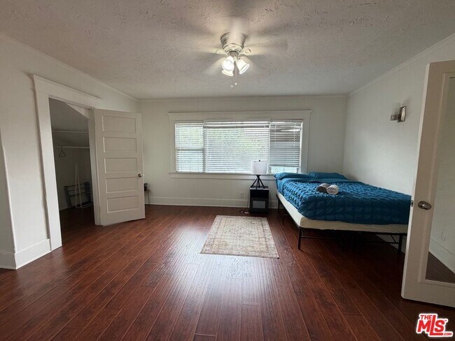 Building Photo - 2240 Crenshaw Blvd