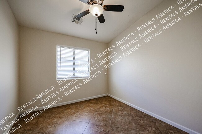 Building Photo - MOVE IN READY 4 BR IN WINDMILL RANCH