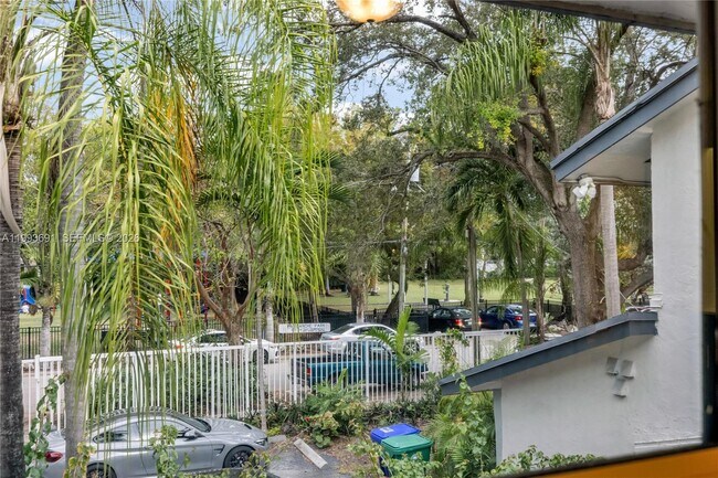 Building Photo - 3056 Shipping Ave