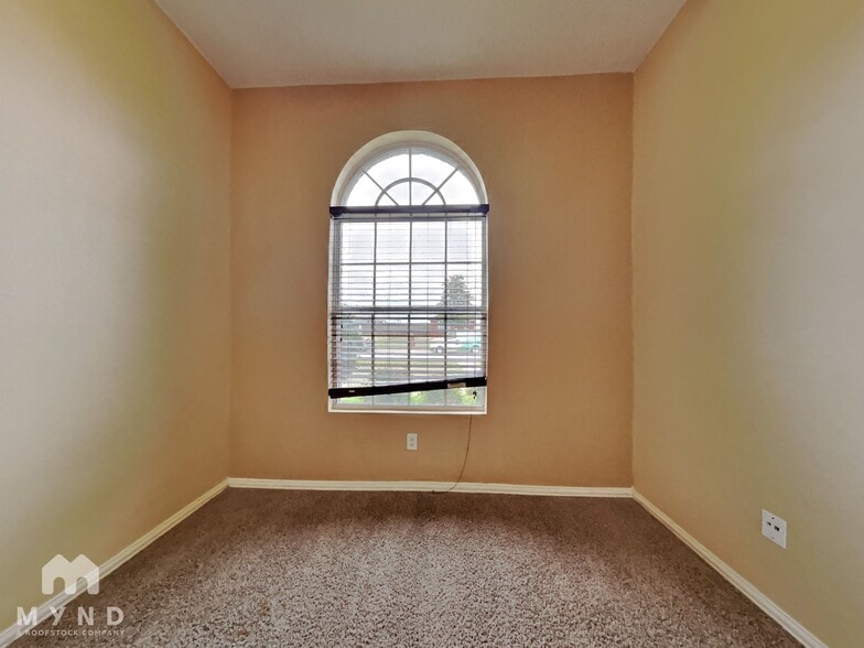 Building Photo - 10809 Copperwood Dr