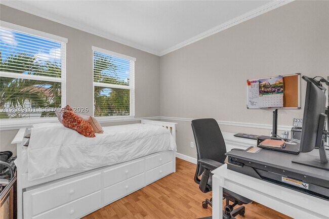 Building Photo - 4015 SW 156th Ave